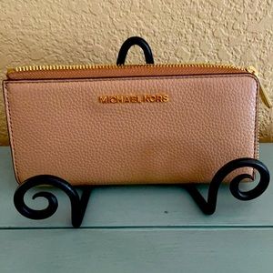 MK wallet